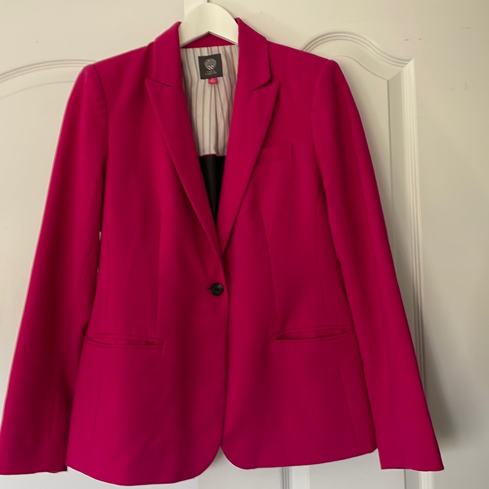 SOLD. Vince Camuto single button blazer in hot azalea. Size US6
